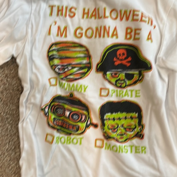 5 Halloween t shirts, all 3T - Picture 2 of 5